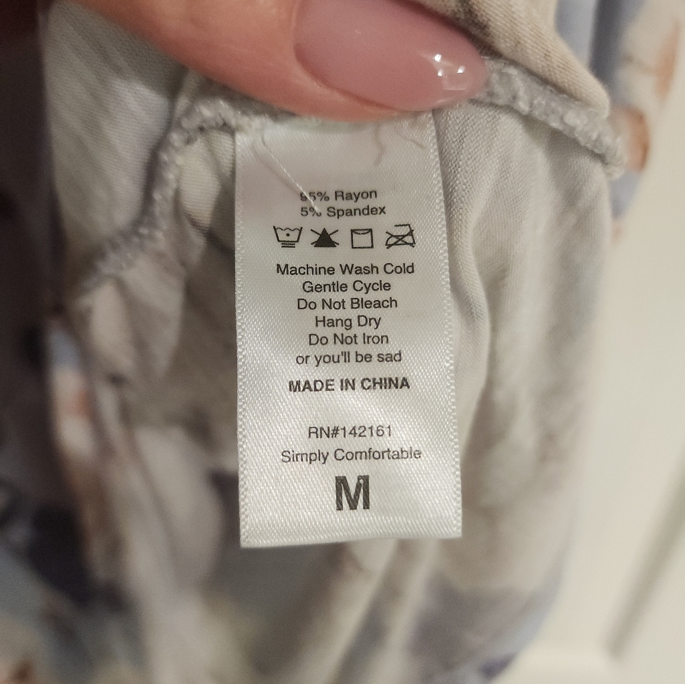 LuLaRoe Blue and Purple Floral Short Sleeve Top - Picture 3 of 4